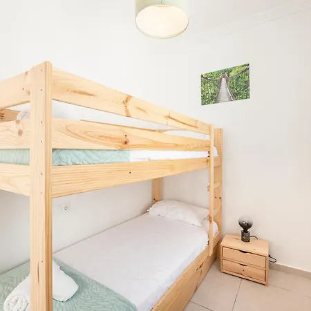 The 2nd In The 14 Alvarez Street Apartment *